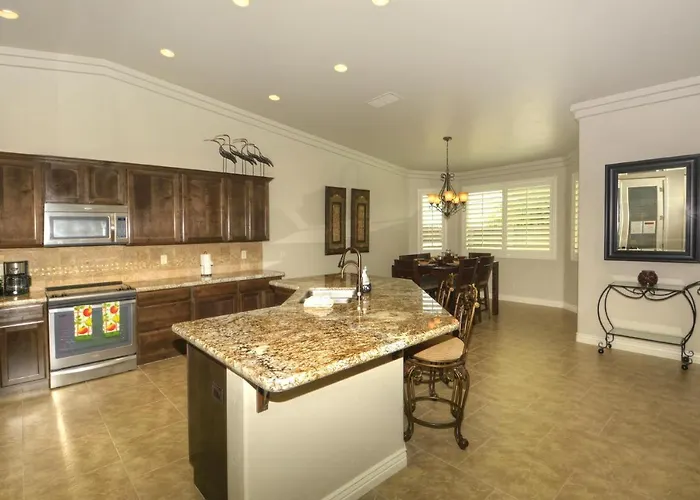 Sunny Ridge Elegance